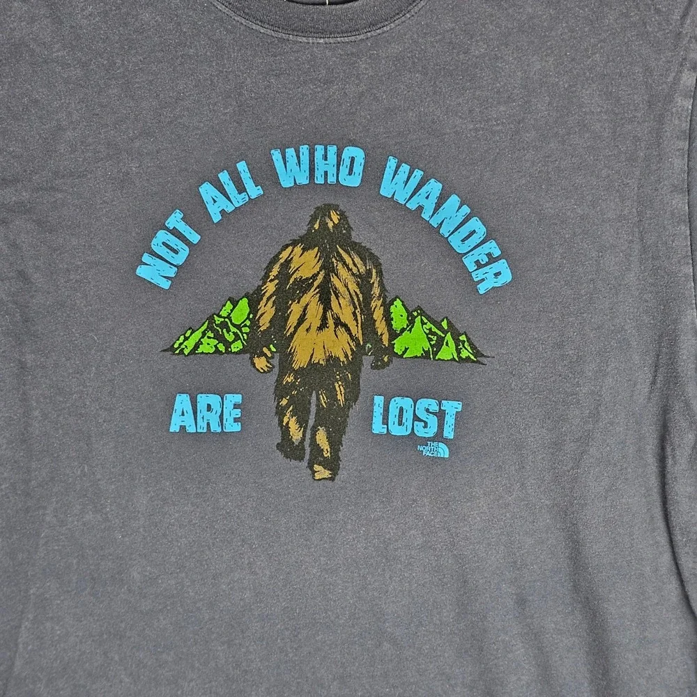 The North Face T-Shirt Mens Medium Blue Bigfoot Not All Who Wander Are Lost Tee